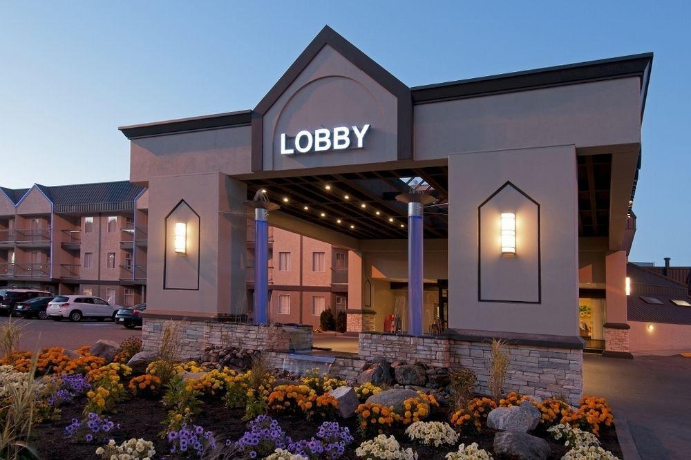 Coast Kamloops Hotel & Conference Centre Extérieur photo