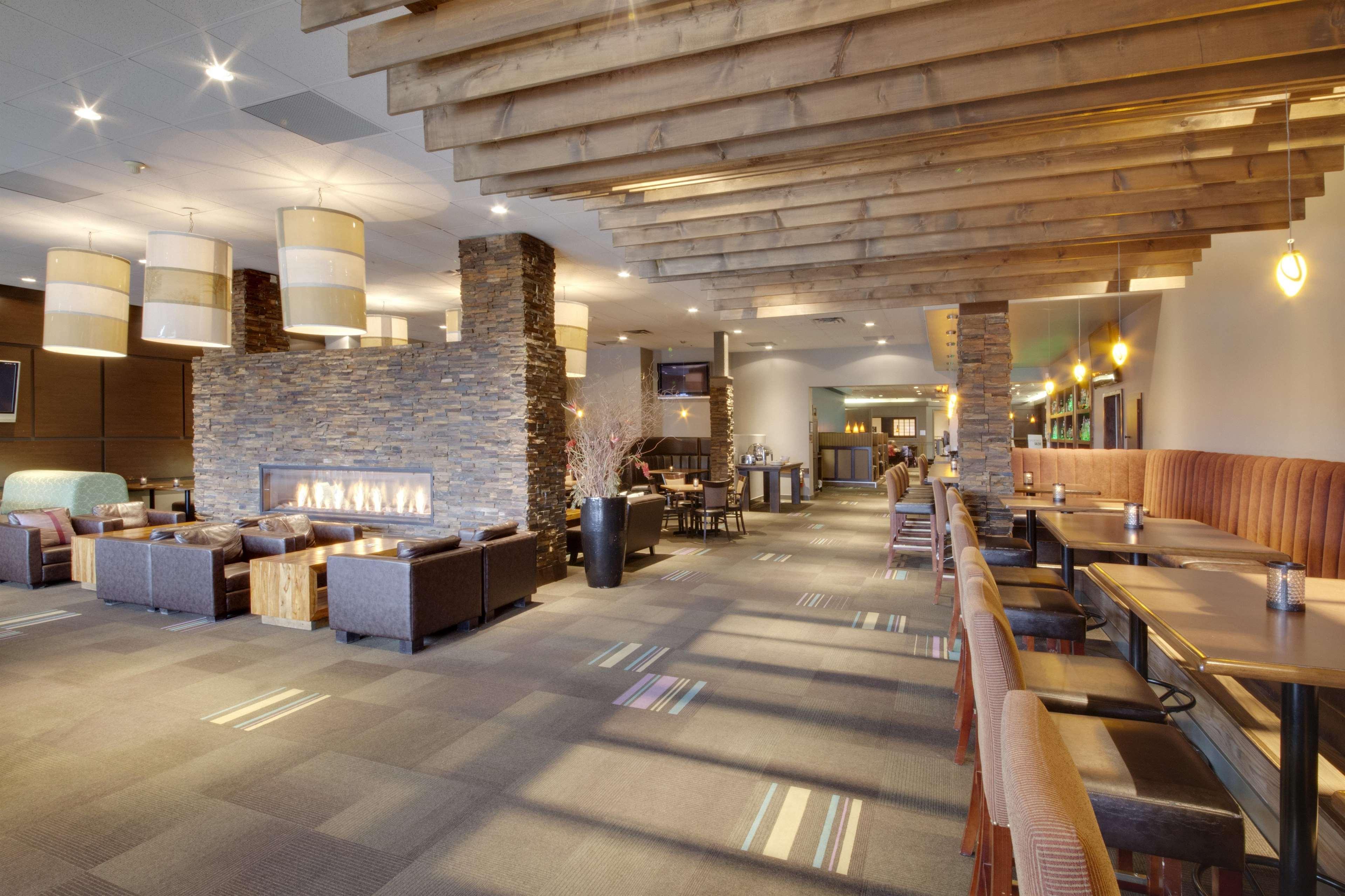 Coast Kamloops Hotel & Conference Centre Extérieur photo