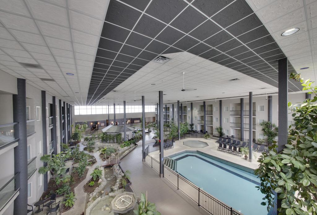 Coast Kamloops Hotel & Conference Centre Extérieur photo